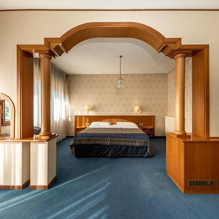 Hotel Grand Torino Abano Terme Esterno foto