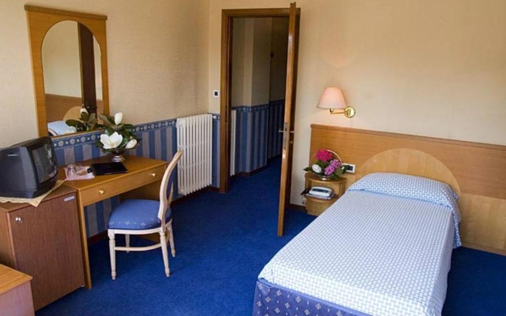 Hotel Grand Torino Abano Terme Esterno foto