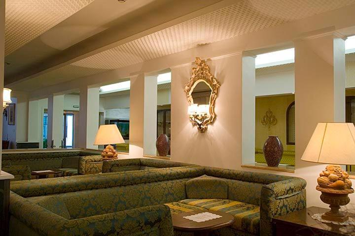 Hotel Grand Torino Abano Terme Esterno foto
