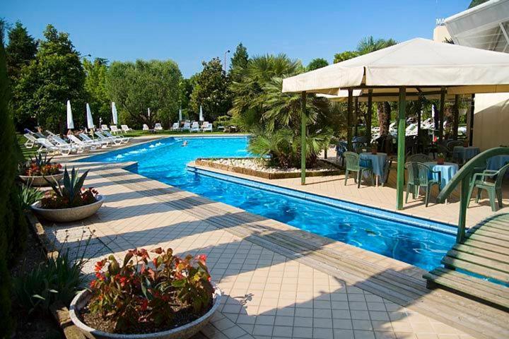 Hotel Grand Torino Abano Terme Esterno foto