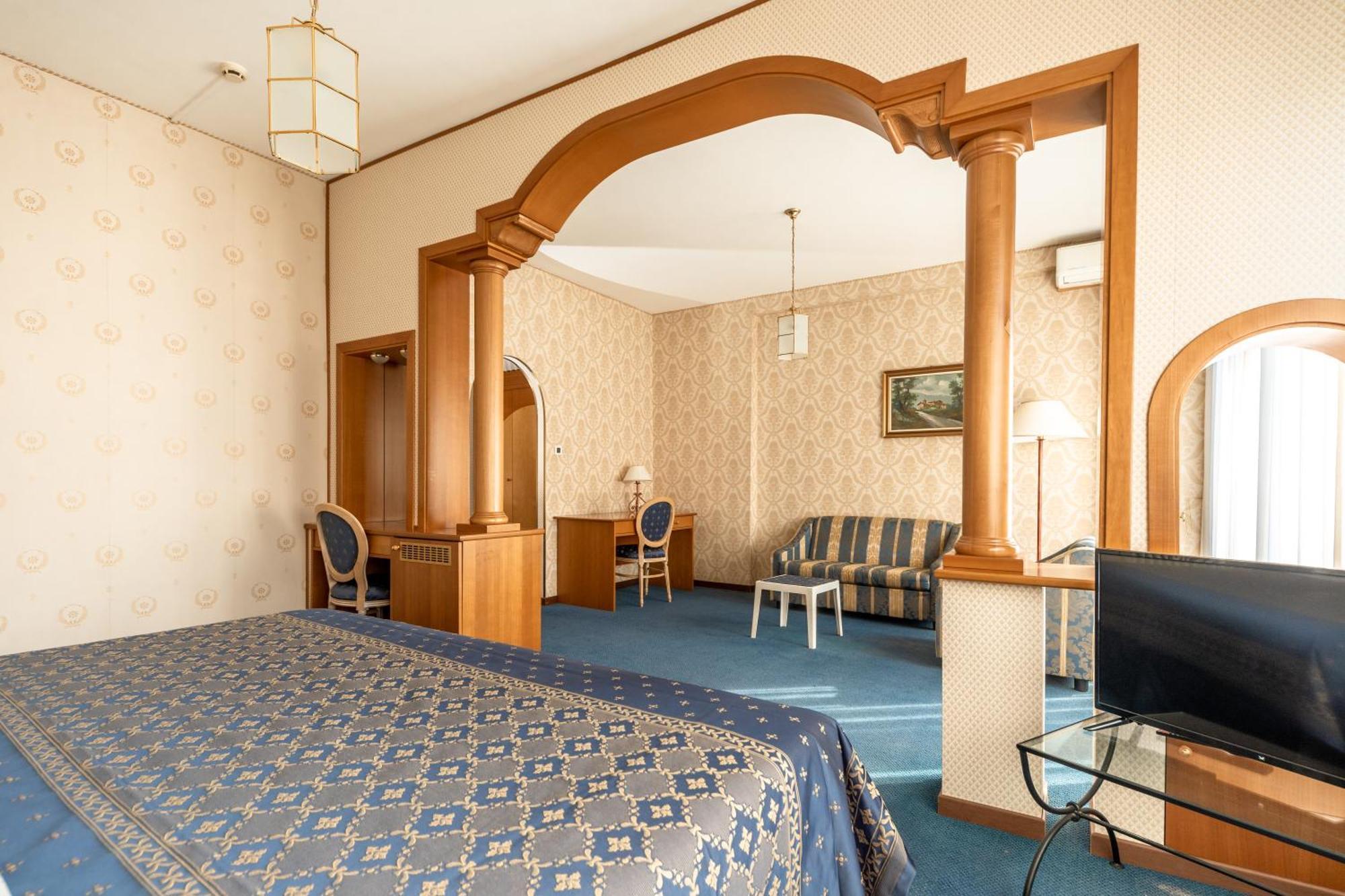 Hotel Grand Torino Abano Terme Esterno foto