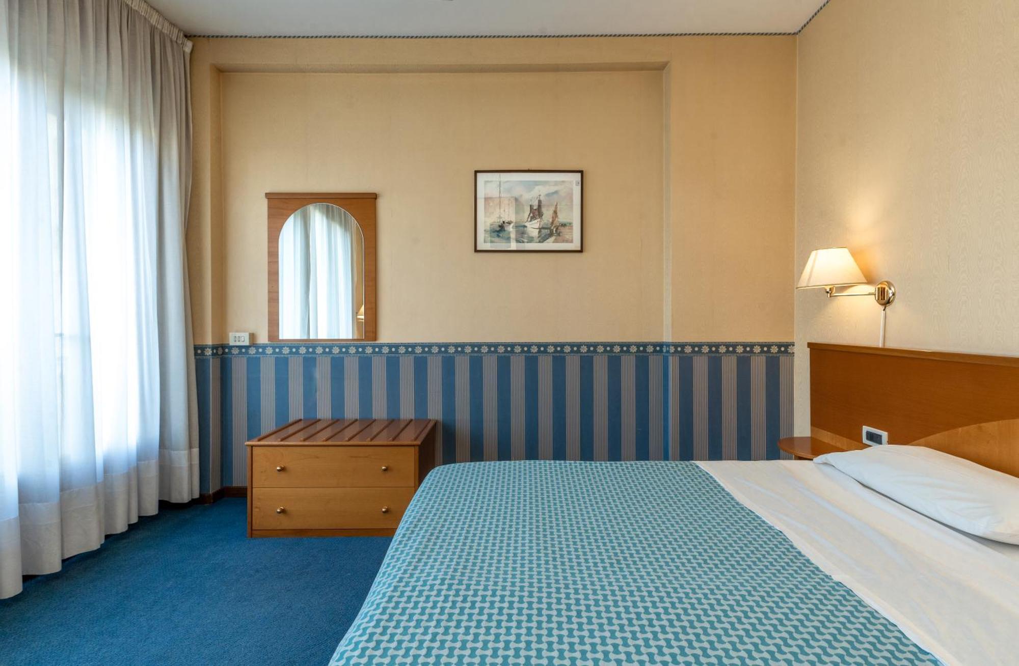 Hotel Grand Torino Abano Terme Esterno foto