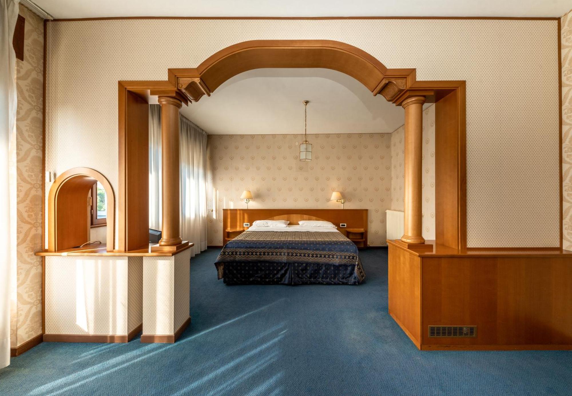 Hotel Grand Torino Abano Terme Esterno foto