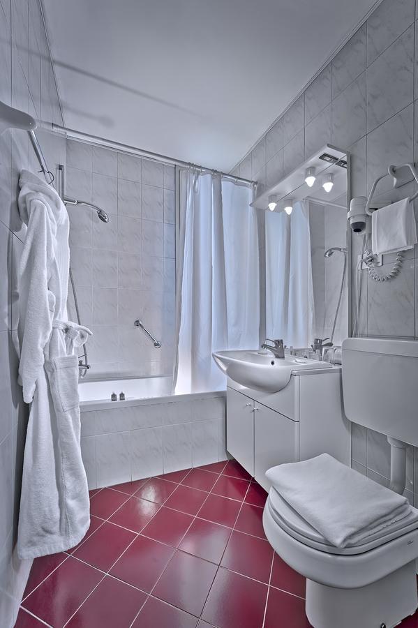 Hotel Grand Torino Abano Terme Esterno foto